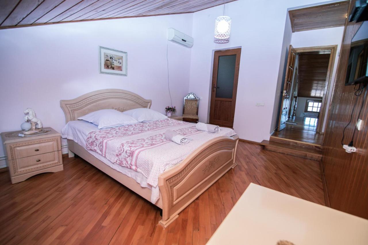 Family Hotel Lago & Wine Cellar 라고데키 외부 사진