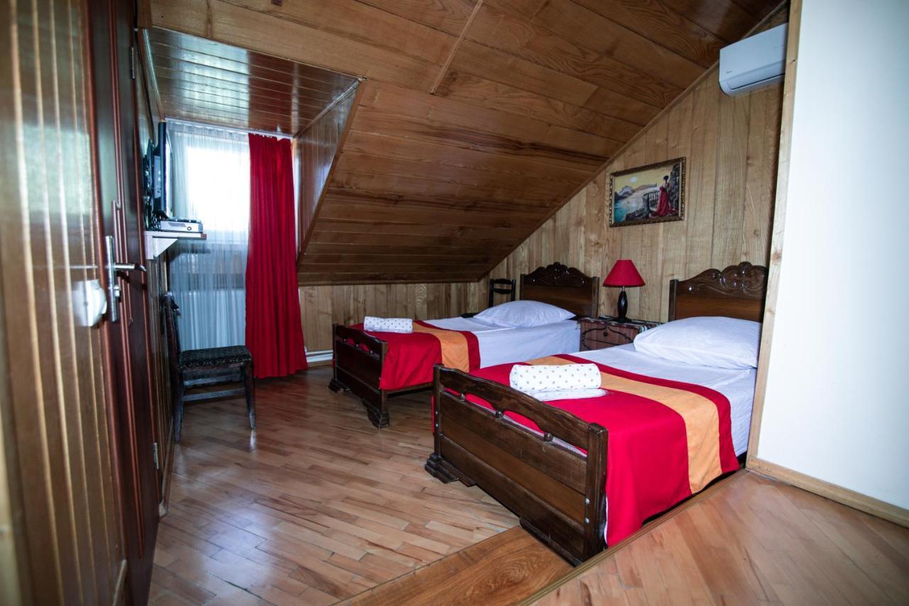 Family Hotel Lago & Wine Cellar 라고데키 외부 사진