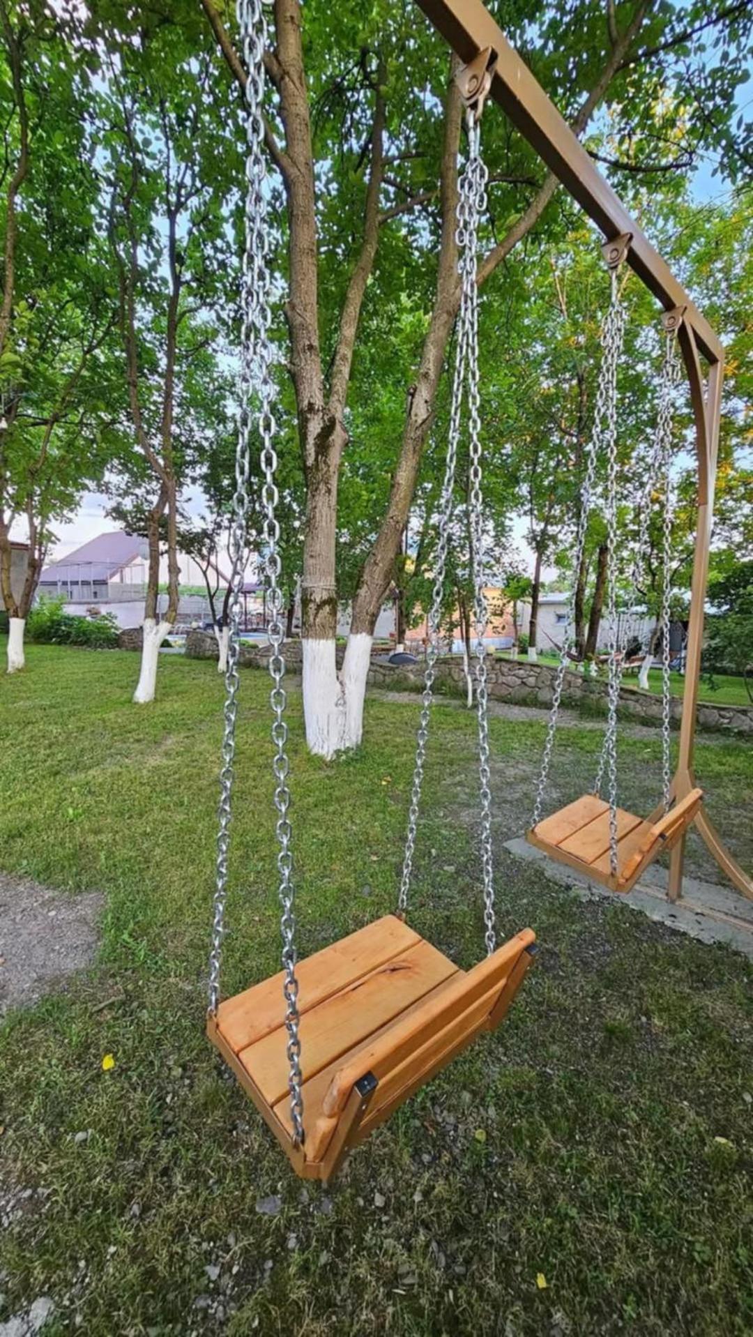 Family Hotel Lago & Wine Cellar 라고데키 외부 사진